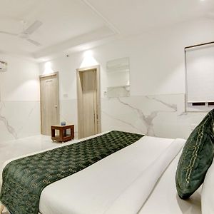 Compact Room